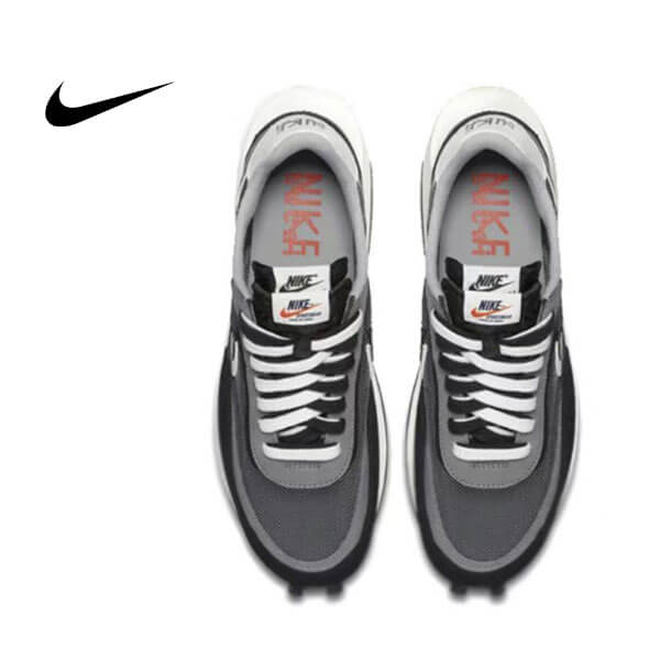 特價搶購#2022熱銷 Sacai X Nike LDV Waffle 解構 黑白跑步鞋 男女同款